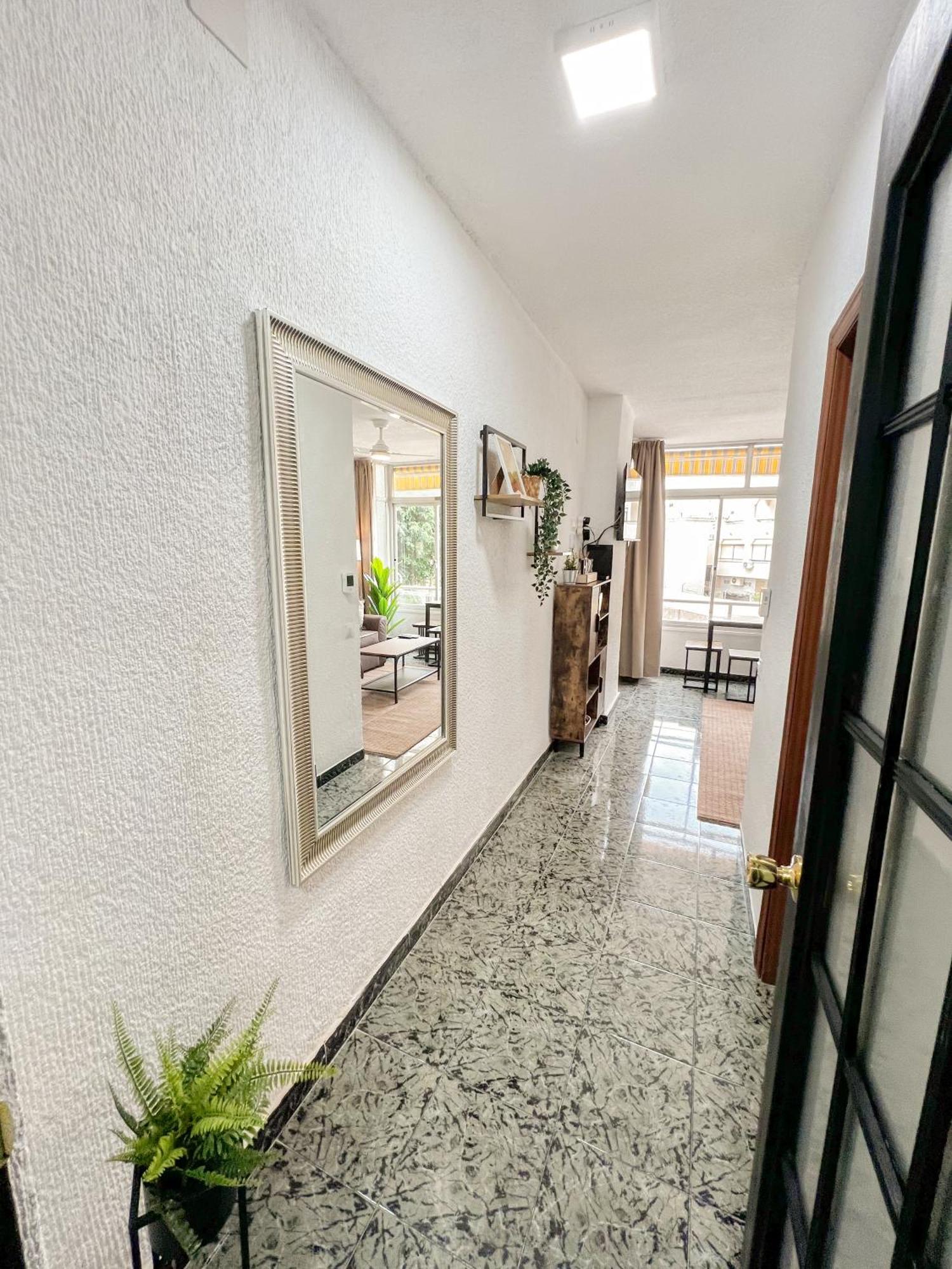 Cozy And Bright Flat With Pool Torremolinos Exterior foto